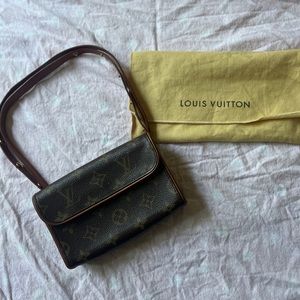 Louis Vuitton Monogram Canvas Mochette Florentine